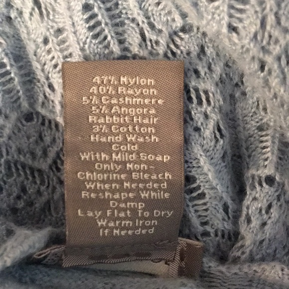 Ann Taylor open weave fitted Deep V sweater top - Picture 6 of 7